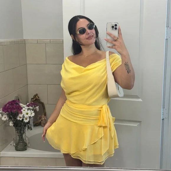 Yellow Draped Dress - Picture 3 of 3